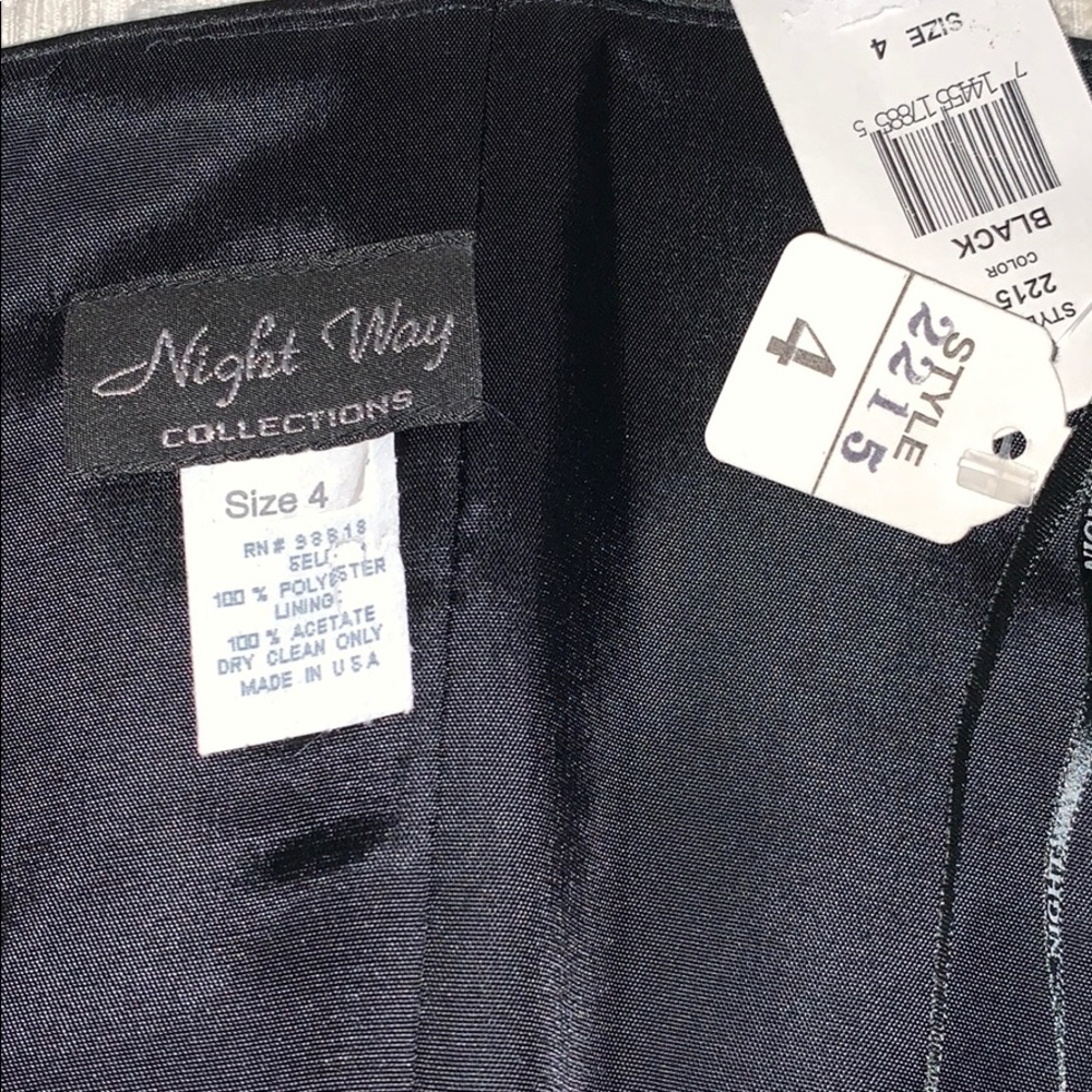 NWT Gorgeous Chic Black Gown with matching wrap - Picture 7 of 7